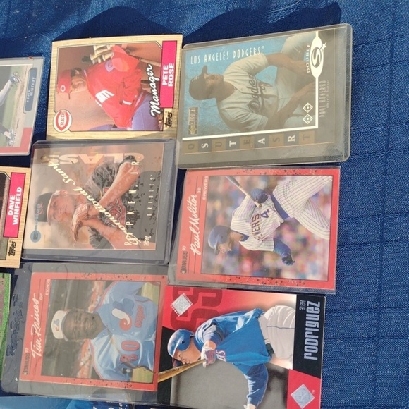 Assorted Baseball Trading Cards - Picture 2 of 4